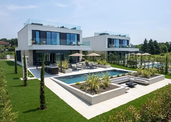 Awesome Home In Porec With Sauna